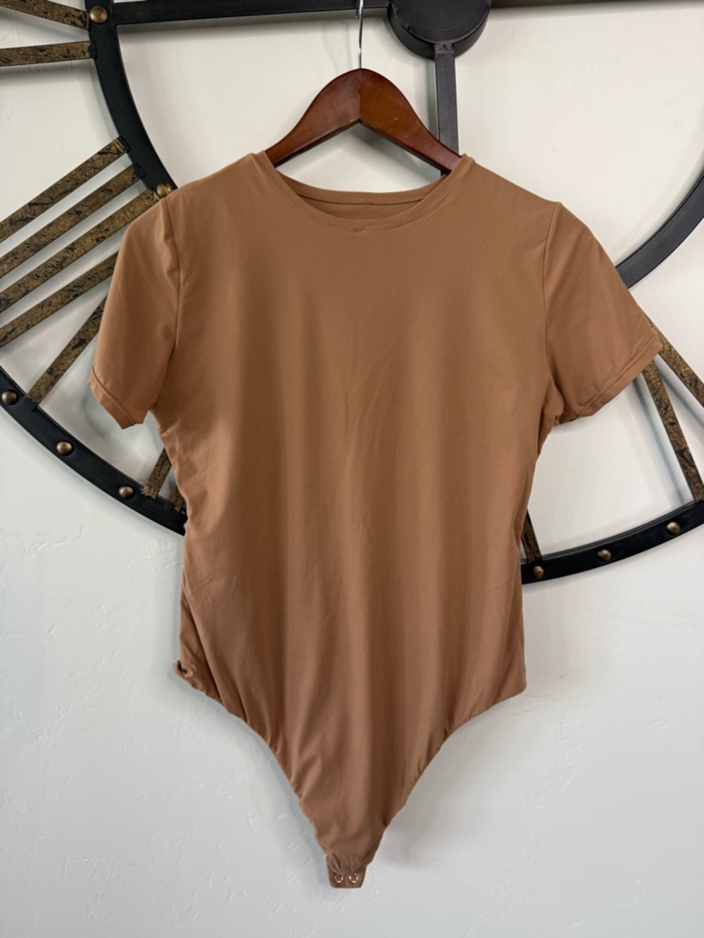 Auden Short-Sleeve Bodysuit in Tan Brown